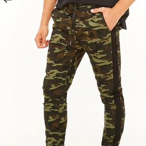Forever21 Kayden K Striped Camo Joggers Size XL